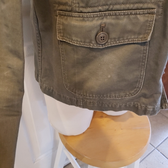 J. Crew size Large Khaki green distressed utility style jacket - Picture 8 of 10